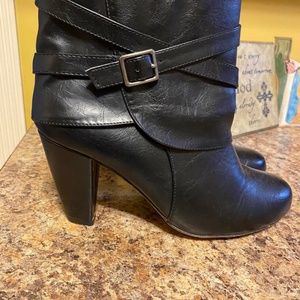 Size 9 black ankle boots